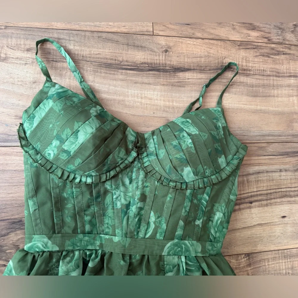 Green Floral Cottagecore Etheral Forest Fairy Vibes Formal Dress – NWT - Picture 8 of 11